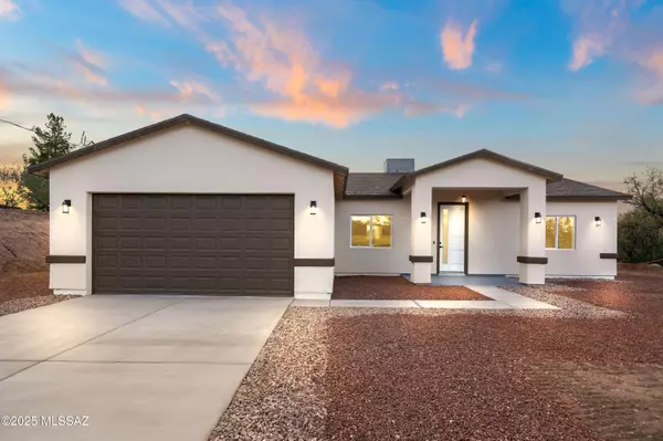 39 Acuario Court, Rio Rico, AZ 85648