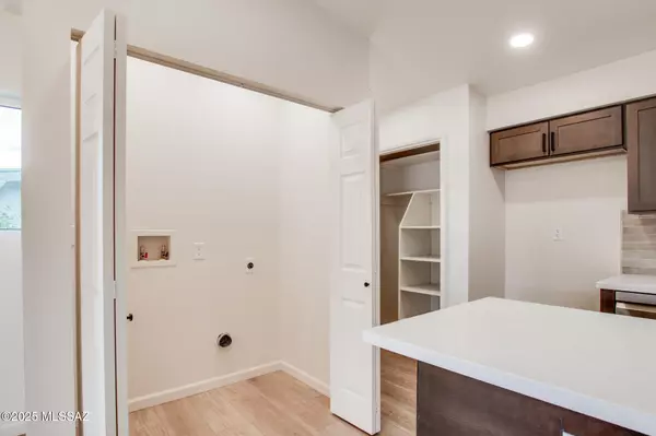 Tucson, AZ 85710,9054 E 25th Street