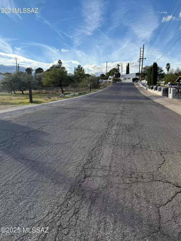 Nogales, AZ 85621,444 W Pajarito Street