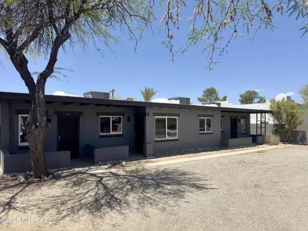 Tucson, AZ 85711,919 N Columbus Boulevard #3