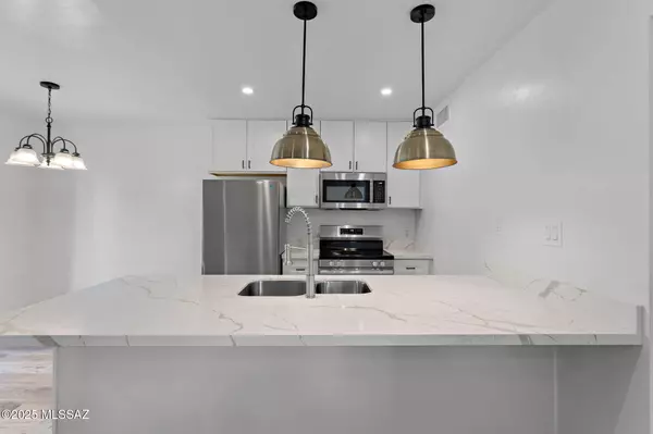 Tucson, AZ 85712,1600 N Wilmot Road #259