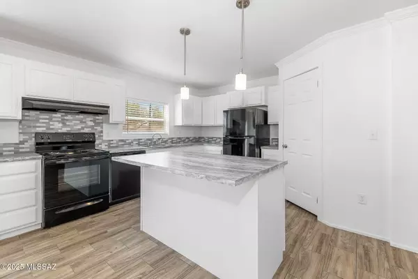 183 E Placita Estrella, Tucson, AZ 85705