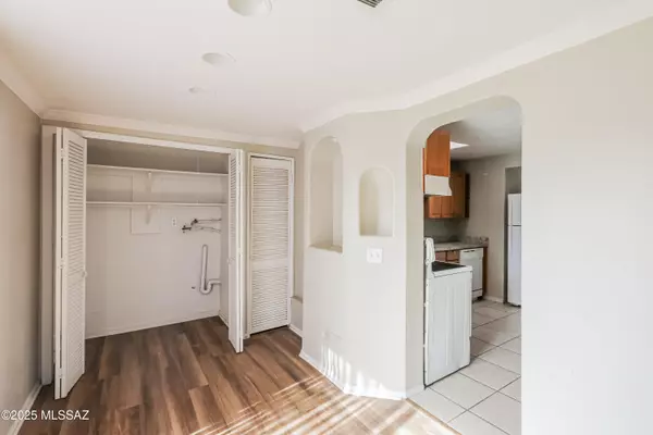 Tucson, AZ 85730,7956 E Victoria Drive