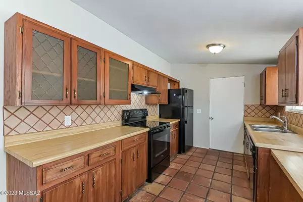 Tucson, AZ 85710,7126 E 34th Street