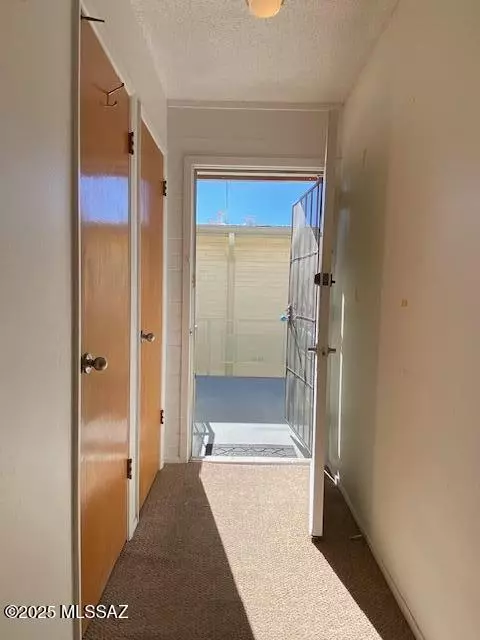 Tucson, AZ 85713,1459 S Jones Boulevard #F206