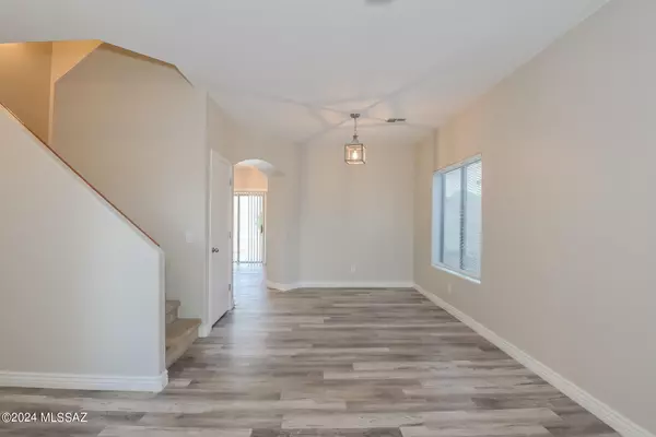 Tucson, AZ 85739,60252 Greystone Drive