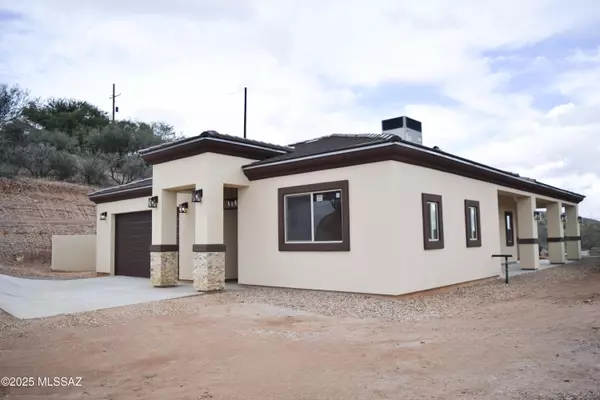 Rio Rico, AZ 85648,462 Calle Cipres