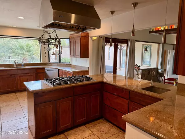 Tucson, AZ 85718,4701 E Camino La Brinca