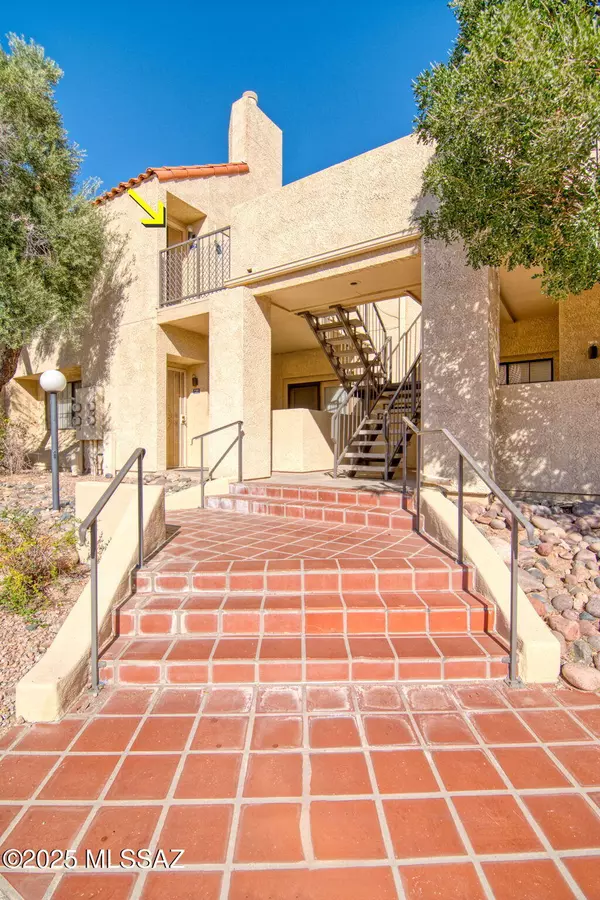 Tucson, AZ 85718,1200 E River Road ## F73