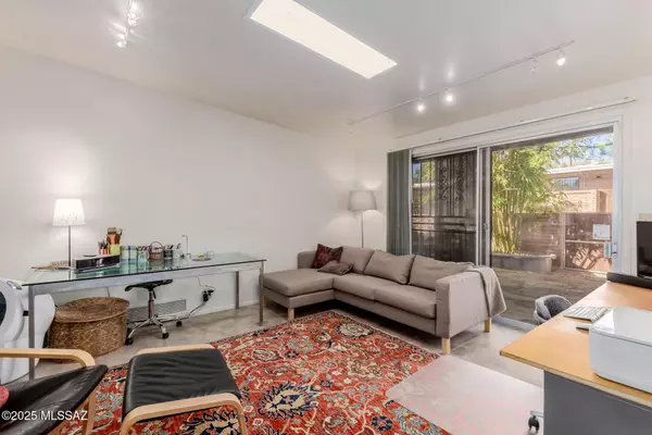 Tucson, AZ 85745,1938 W Anklam Road