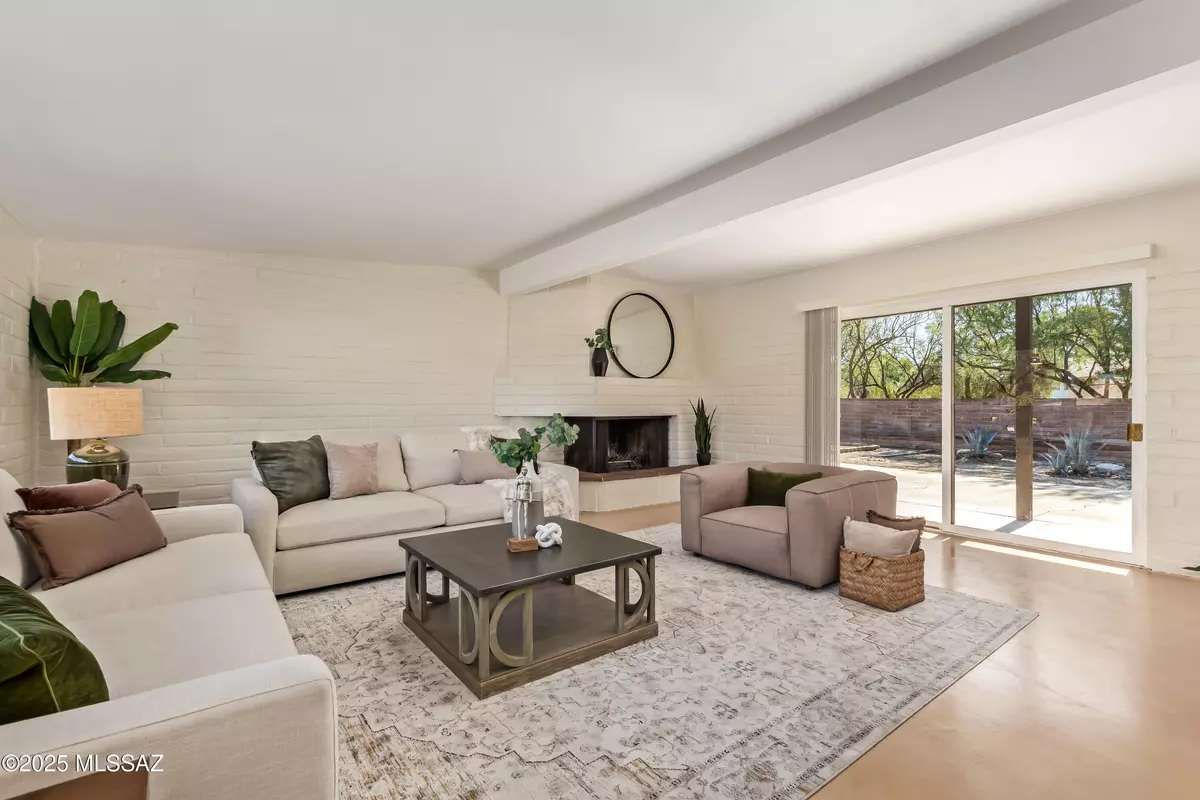 Tucson, AZ 85715,6882 E Mohu Place