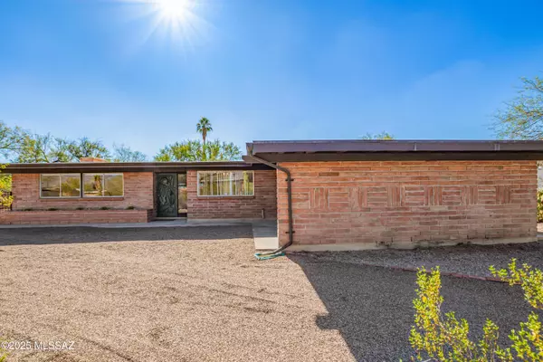 Tucson, AZ 85715,6882 E Mohu Place