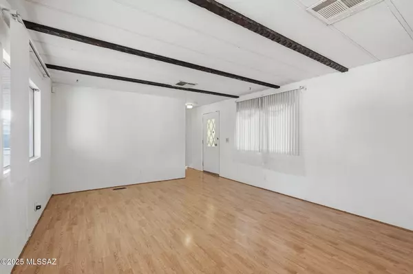 Tucson, AZ 85705,2420 W Calle Comodo