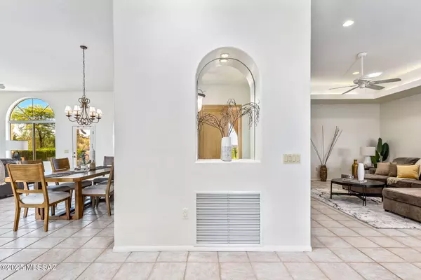 Tucson, AZ 85718,4645 N Via De La Granja