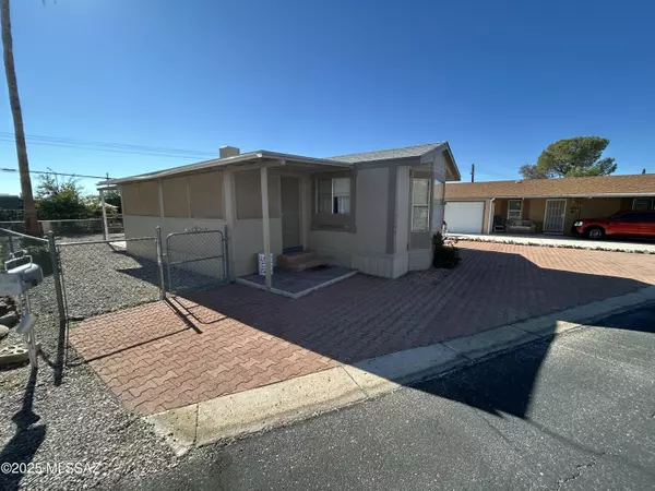 5643 W Flying M Street, Tucson, AZ 85713