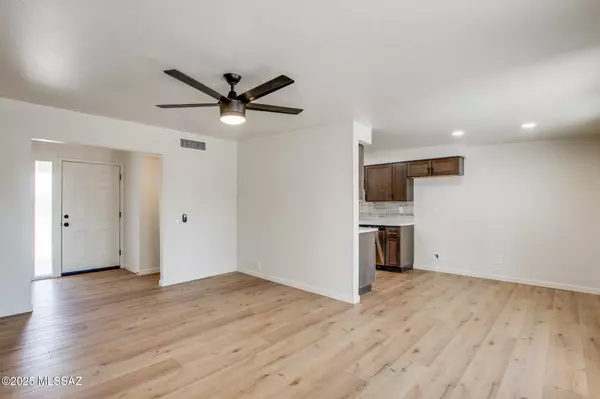 Tucson, AZ 85730,3303 S Manitoba Avenue