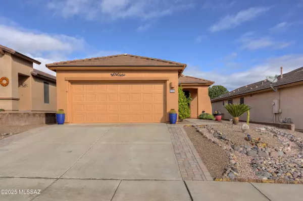 Green Valley, AZ 85614,512 W Bazille Way