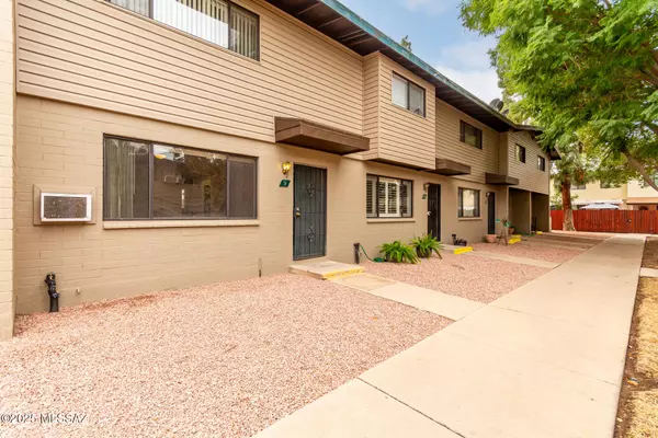 1330 S Avenida Polar  #E-9, Tucson, AZ 85710