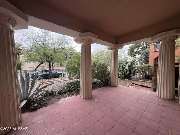 Tucson, AZ 85701,324 S 6th Avenue #A