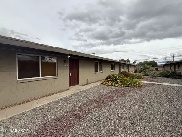 Tucson, AZ 85712,2861 N Columbus Boulevard #57