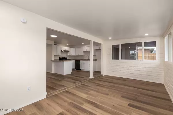 Tucson, AZ 85706,820 W Hawaii Drive