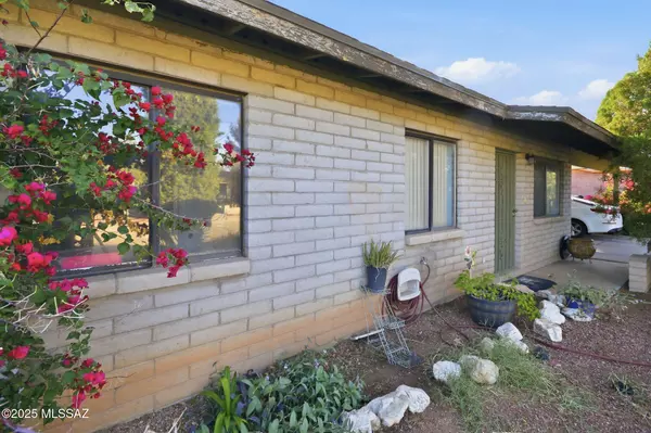 Tucson, AZ 85757,6661 S Portugal Avenue