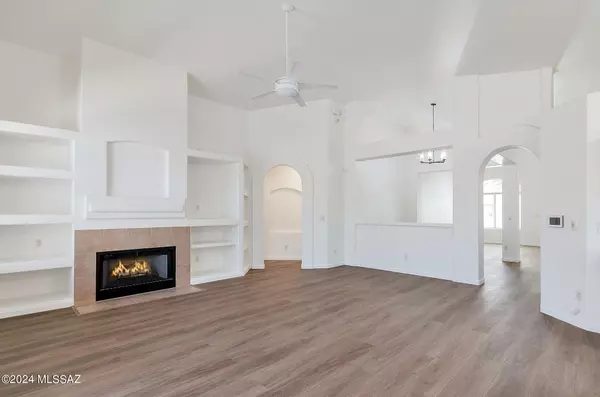 Oro Valley, AZ 85737,2052 W Arizona Rose Drive