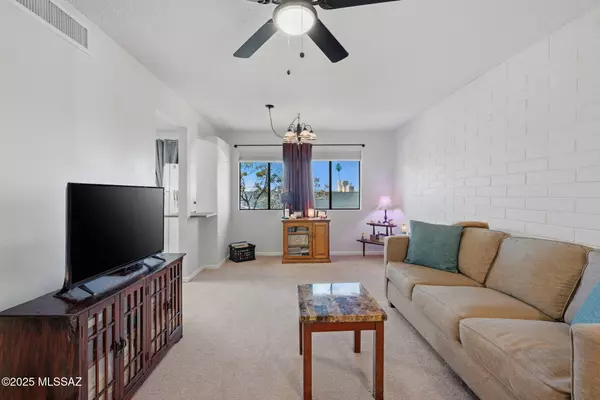 1366 S Avenida Polar #G207, Tucson, AZ 85710