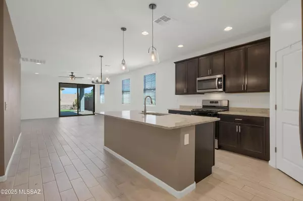 Tucson, AZ 85756,6655 E Camino Rebina