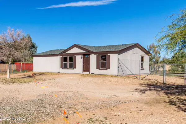 5933 E Grayhawk Ranch Road, Tucson, AZ 85756