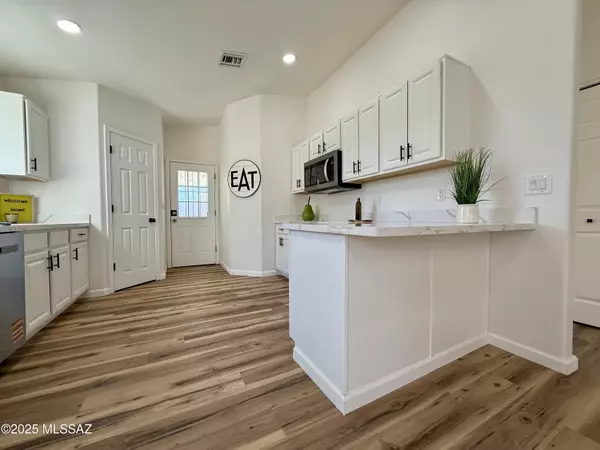 Tucson, AZ 85713,2282 E Sunland Vista