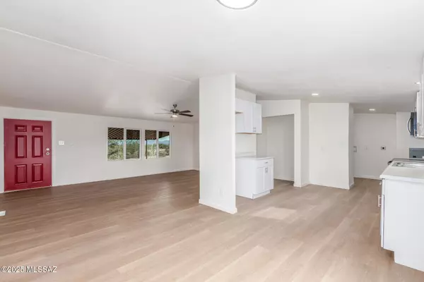 Tucson, AZ 85736,14481 W Viking Street