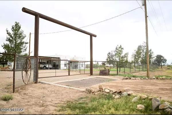 3053 N Fort Grant Road, Willcox, AZ 85643