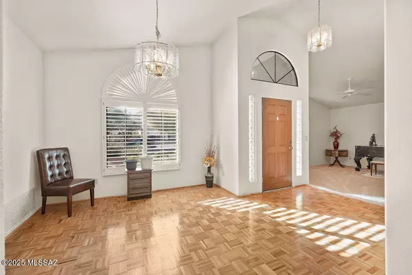 Oro Valley, AZ 85755,12530 N Lantern Way