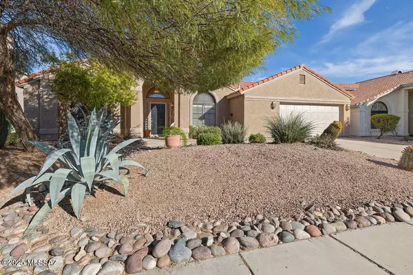 Oro Valley, AZ 85755,12530 N Lantern Way