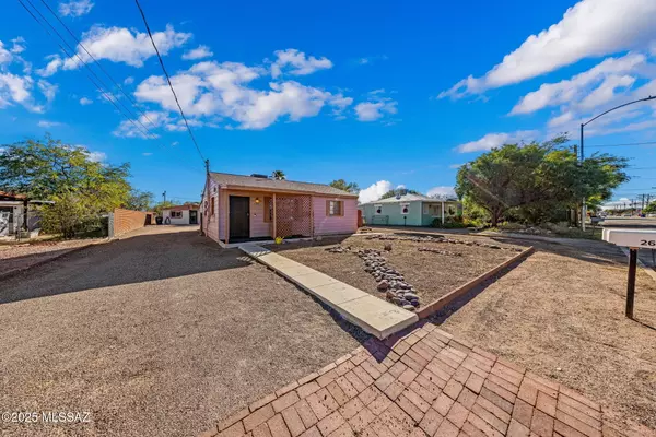 Tucson, AZ 85712,2644 La Verne N Avenue