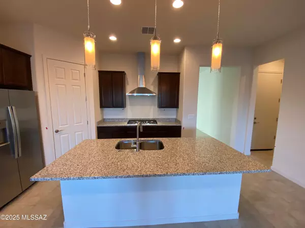 Tucson, AZ 85755,635 E Kalalau Drive