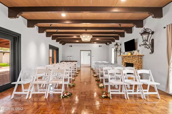 Tucson, AZ 85749,10700 E Tanque Verde Road