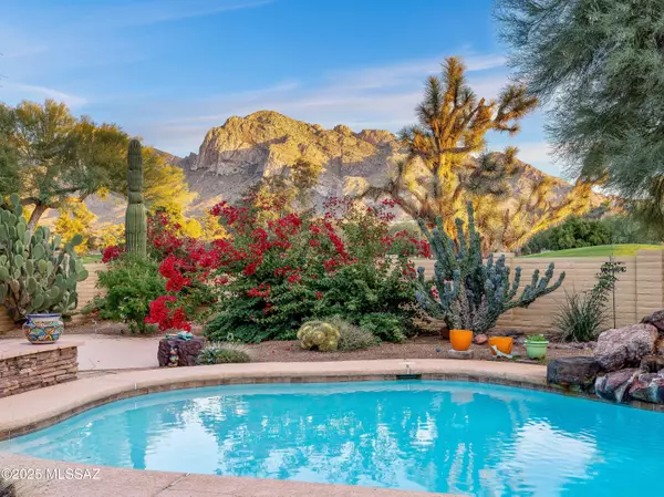 Oro Valley, AZ 85737,565 W Golf View Drive