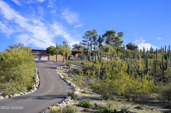 Tucson, AZ 85718,4025 E Camino Llanoso