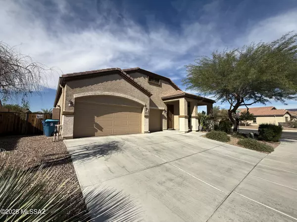 Marana, AZ 85653,9823 N Howling Wolf Road