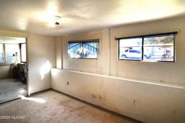 Patagonia, AZ 85624,362 Sonoita Avenue