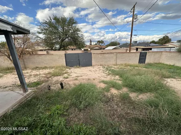 Tucson, AZ 85756,926 W Calle Aragon