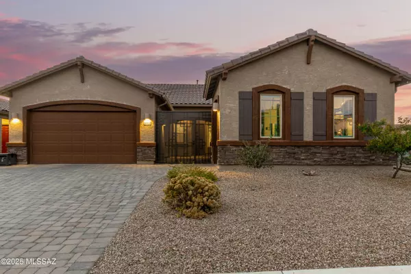 Tucson, AZ 85742,10837 N Iron Peak Drive