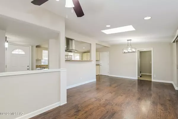 Tucson, AZ 85710,7401 E 19Th Street