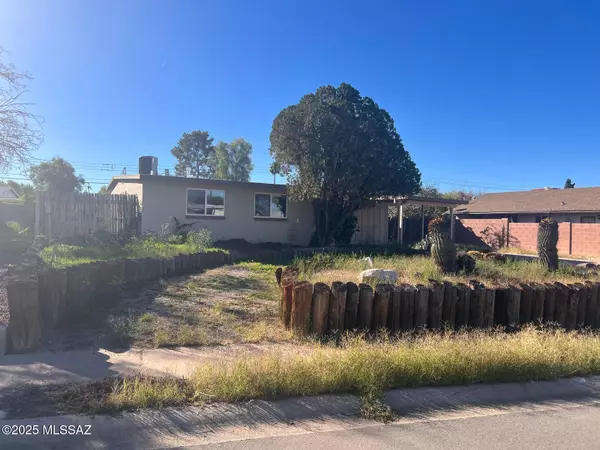 Tucson, AZ 85710,6334 E Calle Luna