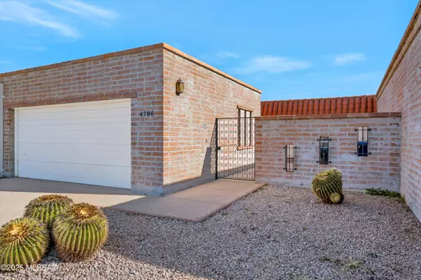 4206 N Limberlost Place, Tucson, AZ 85705