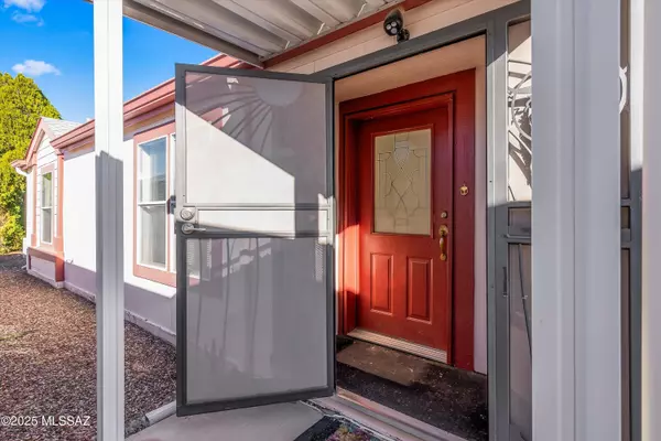 Tucson, AZ 85730,9855 E IRVINGTON RD SPC 124