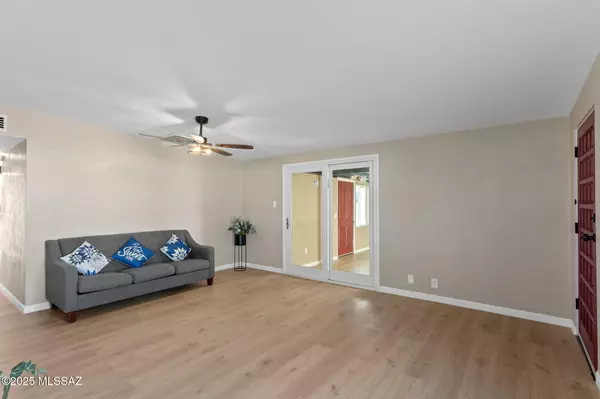 Tucson, AZ 85710,634 S Kellond Place