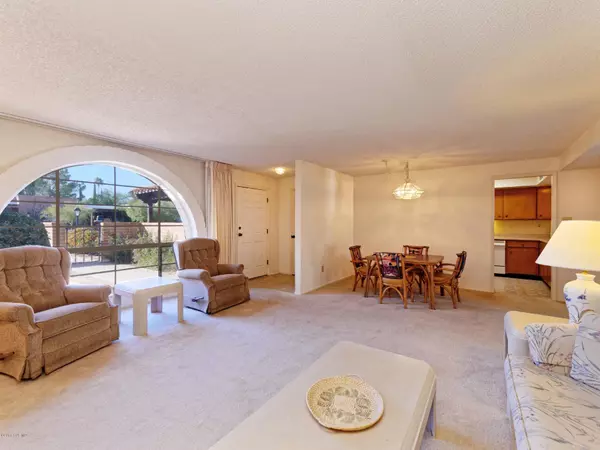 267 S Paseo Seco, Green Valley, AZ 85614